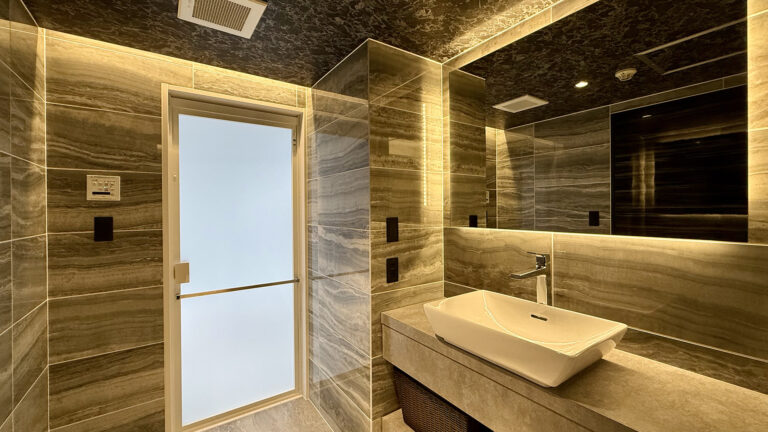 パウダールーム②